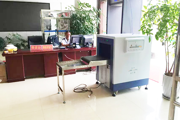 廣南縣人民法院